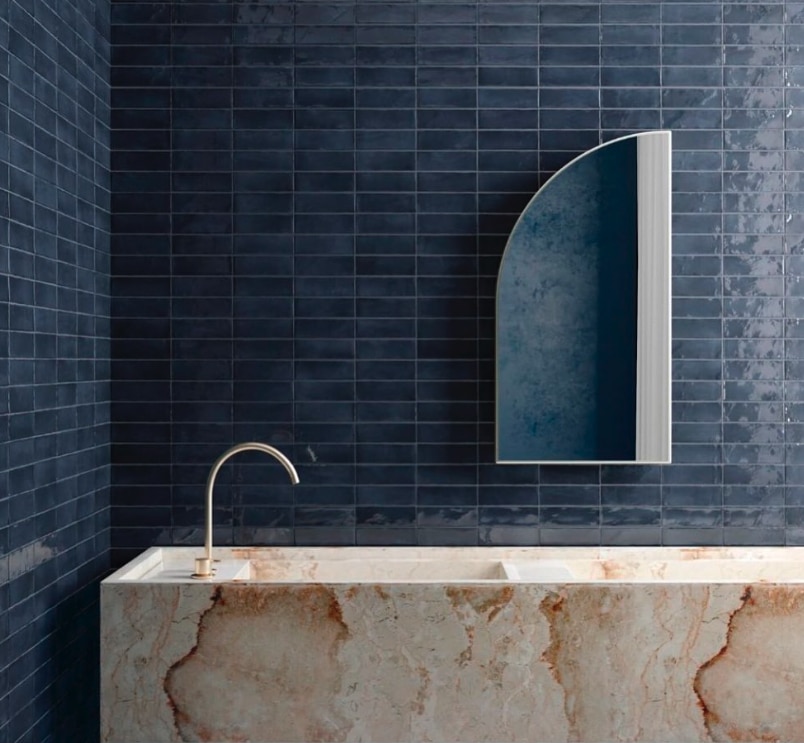 bl&aring; badev&aelig;relsesfliser p&aring; badev&aelig;relse