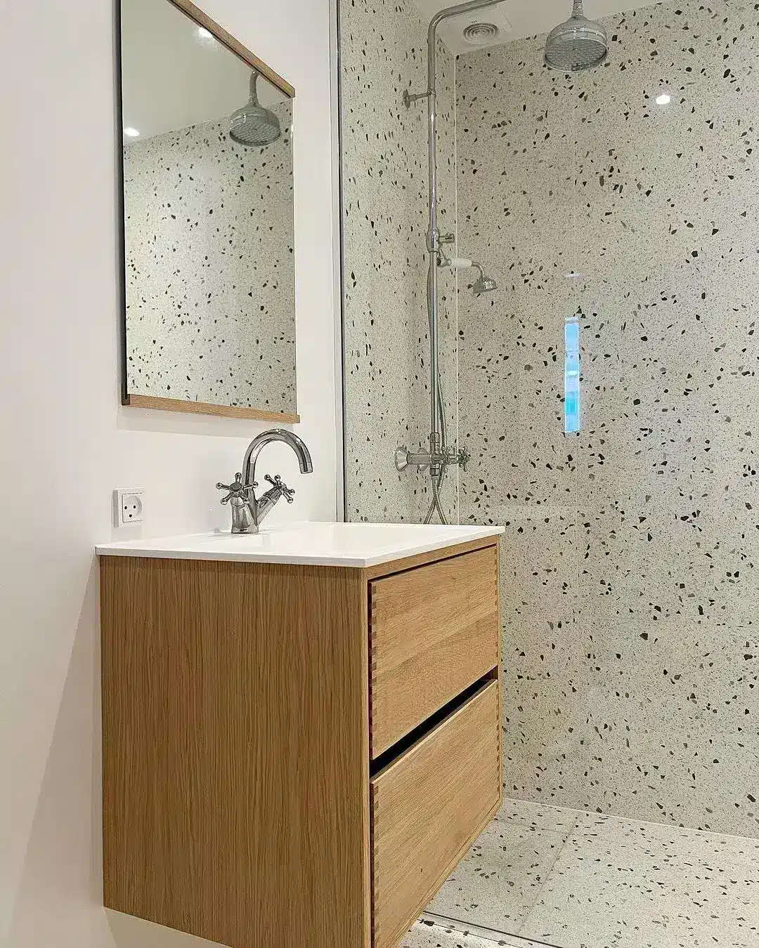 lille badeværelse lavet af Focus Plus